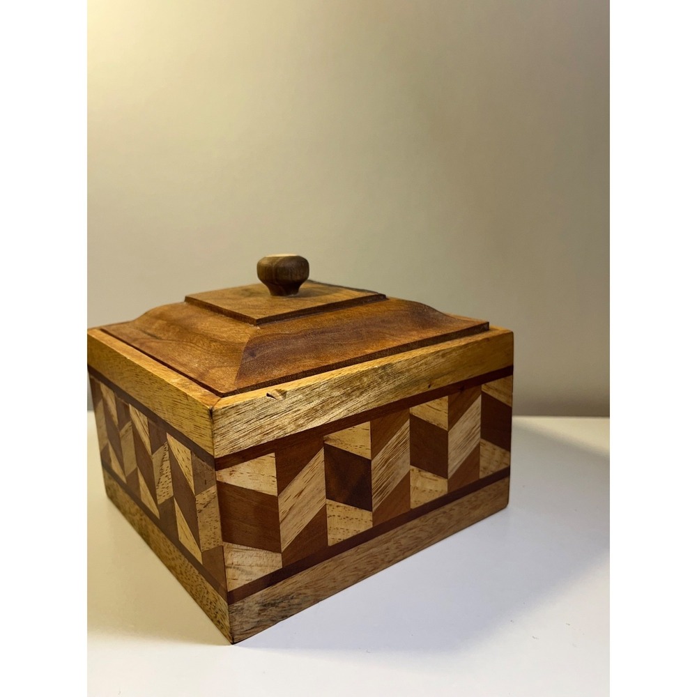 Beautiful Handmade Vintage MCM Retro BohoParquetry Marquetry Wooden Box With Lid - Picture 3 of 13